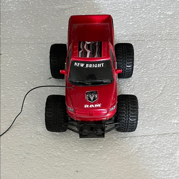 🚗 Remote Control Car Set - Yellow, Red, Gray - Picture 2 of 16